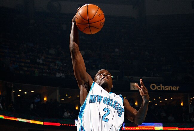 NEW ORLEANS - MARCH 08:  Darren Collison #2 of the New Orleans Hornets goes up for a layup against the Golden State Warriors at New Orleans Arena on March 8, 2010 in New Orleans, Louisiana.  The Hornets defeated the Warriors 135-131.  NOTE TO USER: User expressly acknowledges and agrees that, by downloading and/or using this Photograph, User is consenting to the terms and conditions of the Getty Images License Agreement.  (Photo by Chris Graythen/Getty Images)