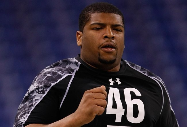INDIANAPOLIS, IN - FEBRUARY 27: Offensive lineman Trent Williams of Oklahoma runs the 40 yard dash during the NFL Scouting Combine presented by Under Armour at Lucas Oil Stadium on February 27, 2010 in Indianapolis, Indiana. (Photo by Scott Boehm/Getty Images)