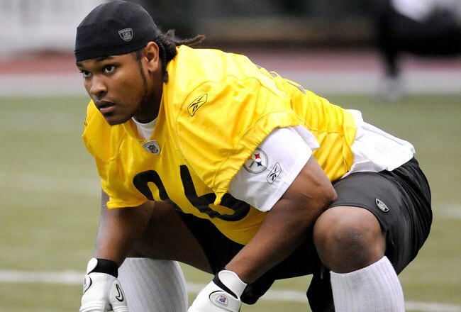 PITTSBURGH - MAY 01:  First Round draft pick Ziggy Hood #96 of the Pittsburgh Steelers stretches during rookie training at the Pittsburgh Steelers Practice Facility on May 1, 2009 in Pittsburgh, Pennsylvania.  (Photo by Joe Sargent/Getty Images)