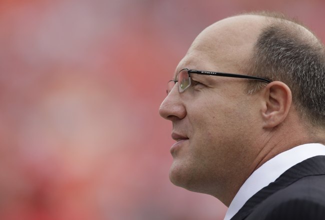 KANSAS CITY, MO - SEPTEMBER 20:  General Manager Scott Pioli of the Kansas City Chiefs looks on during the game against the Oakland Raiders at Arrowhead Stadium on September 20, 2009 in Kansas City, Missouri. (Photo by Jamie Squire/Getty Images)