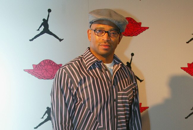 DENVER - FEBRUARY 18:  Television personality Stuart Scott arrives at the Air Jordan XX Launch Party at Rise Nightclub on February 18, 2005 in Denver, Colorado. (Photo by Christian Petersen/Getty Images)