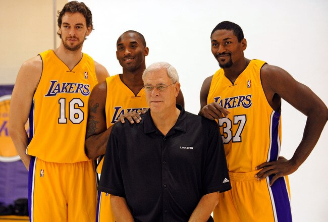 EL SEGUNDO, CA - SEPTEMBER 29:  Pau Gasol #16, Kobe Bryant #24, Coach Phil Jackson and Ron Artest #37 of the Los Angeles Lakers pose for a photograph during Lakers media day at their training facility on  September 29, 2009 in El Segundo, California. NOTE TO USER: User expressly acknowledges and agrees that, by downloading and/or using this Photograph, user is consenting to the terms and conditions of the Getty Images License Agreement.  (Photo by Kevork Djansezian/Getty Images)