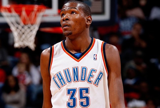 ATLANTA - JANUARY 18:  Kevin Durant #35 of the Oklahoma City Thunder against the Atlanta Hawks at Philips Arena on January 18, 2010 in Atlanta, Georgia.  NOTE TO USER: User expressly acknowledges and agrees that, by downloading and/or using this Photograph, User is consenting to the terms and conditions of the Getty Images License Agreement.  (Photo by Kevin C. Cox/Getty Images)