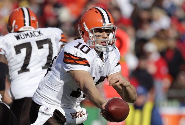 KANSAS CITY, MO - DECEMBER 20:  Quarterback Brady Quinn #10 of the Cleveland Browns reaches out to hand the ball off during their NFL game against the Kansas City Chiefs on December 20, 2009 at Arrowhead Stadium in Kansas City, Missouri. The Browns defeated the Chiefs 41-34. (Photo by Jamie Squire/Getty Images)
