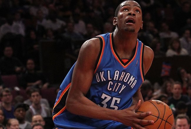 NEW YORK - FEBRUARY 20:  Kevin Durant #35 of the Oklahoma City Thunder goes to the basket against the New York Knicks at Madison Square Garden on February 20, 2010 in New York, New York. NOTE TO USER: User expressly acknowledges and agrees that, by downloading and or using this photograph, User is consenting to the terms and conditions of the Getty Images License Agreement.  (Photo by Nick Laham/Getty Images)