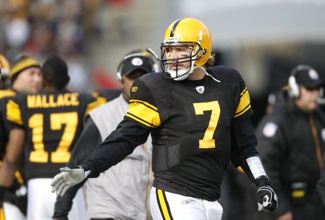 PITTSBURGH - DECEMBER 27:  Ben Roethlisberger #7 of the Pittsburgh Steelers looks on during the game against the Baltimore Ravens on December 27, 2009 at Heinz Field in Pittsburgh, Pennsylvania. (Photo by Gregory Shamus/Getty Images)