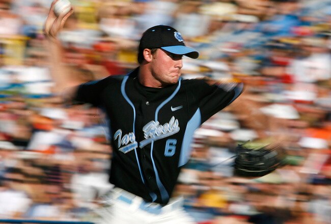 OMAHA, NE - JUNE 23:  Starting pitcher Alex White #6 of the North Carolina Tar Heels pitches to the Oregon State Beavers during the Beavers 11-4 win in Game 1 of the NCAA College World Series Championship at Rosenblatt Stadium June 23, 2007 in Omaha, Nebraska.  (Photo by Kevin C. Cox/Getty Images)