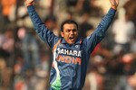 GUWAHATI, INDIA - NOVEMBER 08:  Virender Sehwag of India appeals during the sixth One Day International match between India and Australia at Jawaharlal Nehru Stadium on November 8, 2009 in Guwahati, India.  (Photo by Mark Kolbe/Getty Images)