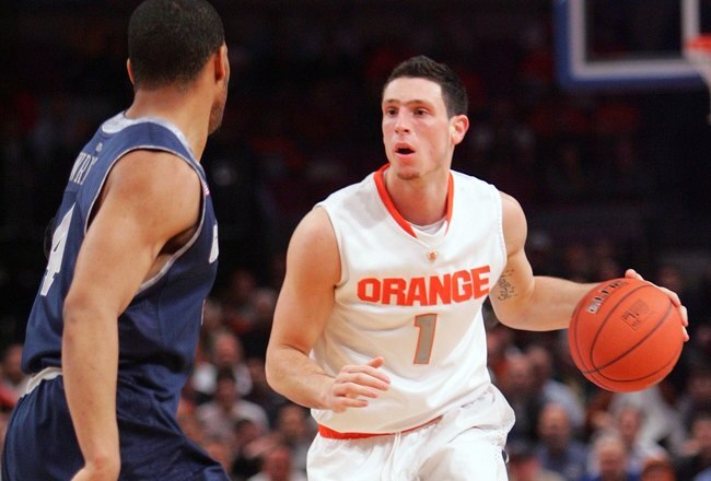NEW YORK - MARCH 11:  Andy Rautins #1 of the Syracuse Orange handles the ball during the quarterfinal of the 2010 NCAA Big East Tournament at Madison Square Garden on March 11, 2010 in New York City.  (Photo by Chris Trotman/Getty Images)