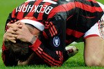 MILAN, ITALY - MARCH 14:  David Beckham of AC Milan during the Serie A match between AC Milan and AC Chievo Verona at Stadio Giuseppe Meazza on March 14, 2010 in Milan, Italy.  (Photo by Claudio Villa/Getty Images)