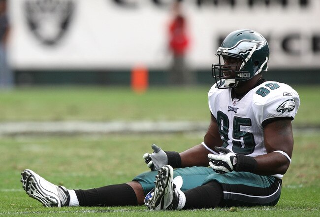 OAKLAND, CA - OCTOBER 18: Victor Abiamiri #95 of the Philadelphia Eagles looks on against the Oakland Raiders during an NFL game at the Oakland-Alameda County Coliseum on October 18, 2009 in Oakland, California.  (Photo by Jed Jacobsohn/Getty Images)