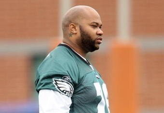 PHILADELPHIA - MAY 1: Offensive lineman Stacy Andrews #76 of the Philadelphia Eagles practices during minicamp at the NovaCare Complex on May 1, 2009 in Philadelphia, Pennsylvania. (Photo by Hunter Martin/Getty Images)