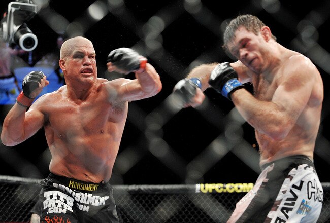 LAS VEGAS - NOVEMBER 21: Tito Ortiz (L) battles Forrest Griffin (R) during their Light Heavyweight Fight at the UFC 106 at Mandalay Bay Events Center on November 21, 2009 in Las Vegas, Nevada. (Photo by Jon Kopaloff/Getty Images)