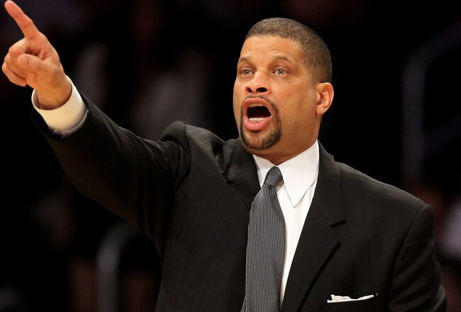 LOS ANGELES, CA - FEBRUARY 26:  Philadelphia 76ers head coach Eddie Jordan calls out a play against the Los Angeles Lakers in the second half at Staples Center on February 26, 2010 in Los Angeles, California. The Lakers defeated the 76ers 99-90. NOTE TO USER: User expressly acknowledges and agrees that, by downloading and/or using this Photograph, user is consenting to the terms and conditions of the Getty Images License Agreement.  (Photo by Jeff Gross/Getty Images)