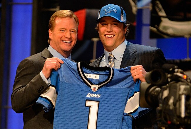 NEW YORK - APRIL 25:  NFL Commissioner Roger Goodell stands with Detroit Lions #1 draft pick Matthew Stafford at  Radio City Music Hall for the 2009 NFL Draft on April 25, 2009 in New York City  (Photo by Jeff Zelevansky/Getty Images)