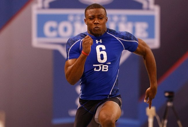 INDIANAPOLIS, IN - MARCH 2: Defensive back Eric Berry of Tennessee runs the 40 yard dash during the NFL Scouting Combine presented by Under Armour at Lucas Oil Stadium on March 2, 2010 in Indianapolis, Indiana. (Photo by Scott Boehm/Getty Images)