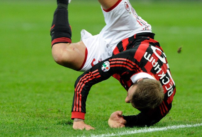 MILAN, ITALY - MARCH 14:  David Beckham of AC Milan during the Serie A match between AC Milan and AC Chievo Verona at Stadio Giuseppe Meazza on March 14, 2010 in Milan, Italy.  (Photo by Claudio Villa/Getty Images)