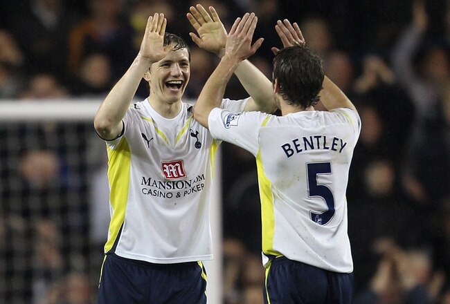 LONDON, ENGLAND - MARCH 24:  Goal scorers Roman Pavlyuchenko and David Bentley of Spurs celebrate after the FA Cup Quarter Final Replay match between Tottenham Hotspur and Fulham at White Hart Lane on March 24, 2010 in London, England.  (Photo by Julian Finney/Getty Images)