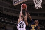 SAN JOSE, CA - MARCH 20:  Forward Gordon Hayward #20 of the Butler Bulldogs takes a shot against the Murray State Racers during the second round of the 2010 NCAA men's basketball tournament at HP Pavilion on March 20, 2010 in San Jose, California.  (Photo by Jed Jacobsohn/Getty Images)