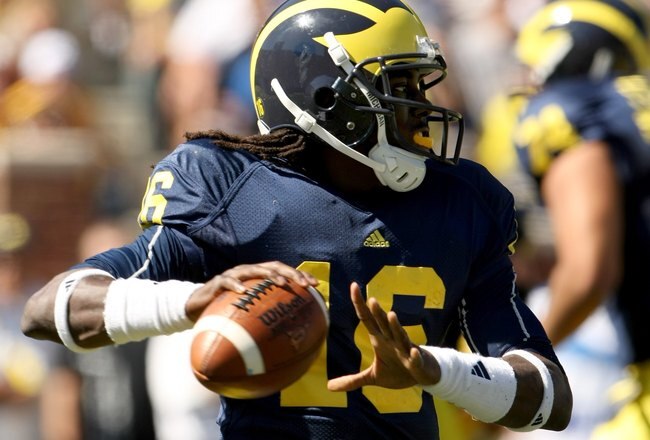ANN ARBOR, MI - SEPTEMBER 19:  Quarterback Denard Robinson #16 of the Michigan Wolverines throws a pass against the Eastern Michigan Eagles at Michigan Stadium on September 19, 2009 in Ann Arbor, Michigan.  Michigan won 45-17.  (Photo by Stephen Dunn/Getty Images)