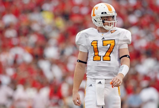 ATHENS, GA - OCTOBER 11:  Quarterback Nick Stephens #17 of the Tennessee Volunteers walks off the field during the game against the Georgia Bulldogs at Sanford Stadium on October 11, 2008 in Athens, Georgia.  (Photo by Kevin C. Cox/Getty Images)