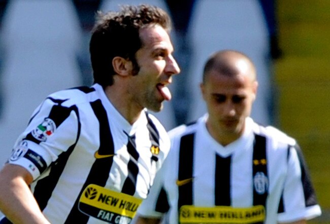 TURIN, ITALY - MARCH 28:  Celebrates of Alessandro Del Piero of Juventus FC after the first goal during the Serie A match between Juventus FC and Atalanta BC at Stadio Olimpico di Torino on March 28, 2010 in Turin, Italy.  (Photo by Claudio Villa/Getty Images  (Photo by Claudio Villa/Getty Images)