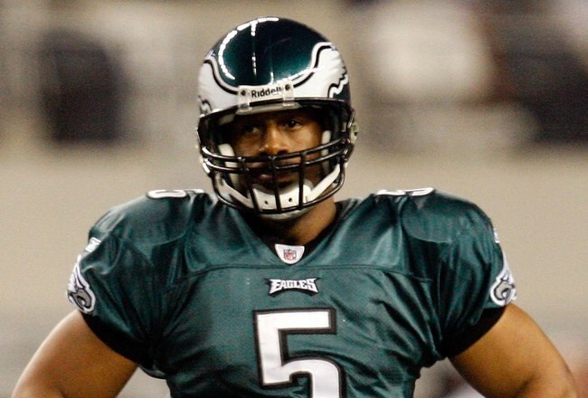 ARLINGTON, TX - JANUARY 03:  Quarterback Donovan McNabb #5 of the Philadelphia Eagles at Cowboys Stadium on January 3, 2010 in Arlington, Texas.  (Photo by Ronald Martinez/Getty Images)