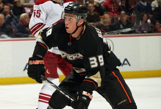 ANAHEIM, CA - DECEMBER 19:  Matt Beleskey #39 of the Anaheim Ducks skates through the middle slot against the Phoenix Coyotes during the NHL game at the Honda Center on December 19, 2009 in Anaheim, California. The Ducks defeated the Coyotes 4-2.  (Photo by Victor Decolongon/Getty Images)