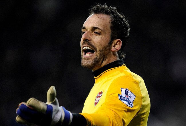 STOKE ON TRENT, ENGLAND - FEBRUARY 27:  Manuel Almunia of Arsenal gestures during the Barclays Premier League match between Stoke City and Arsenal at The Britannia Stadium on February 27, 2010 in Stoke on Trent, England. (Photo by Laurence Griffiths/Getty Images)