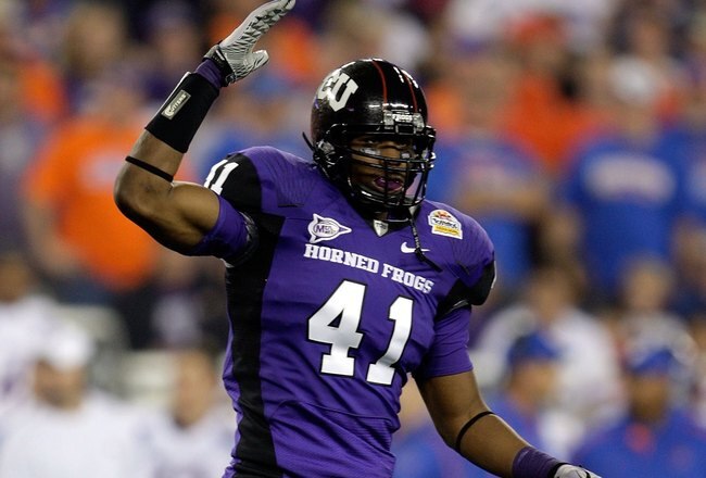 GLENDALE, AZ - JANUARY 04:  Daryl Washington #41 of the TCU Horned Frogs reacts against the Boise State Broncos during the Tostitos Fiesta Bowl at the Universtity of Phoenix Stadium on January 4, 2010 in Glendale, Arizona.  (Photo by Jamie Squire/Getty Images)