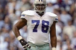 IRVING, TX - OCTOBER 21: Flozell Adams #76 of the Dallas Cowboys stands on the field during the game against the Minnesota Vikings at Texas Stadium on October 21, 2007 in Irving, Texas. (Photo by Ronald Martinez/Getty Images)
