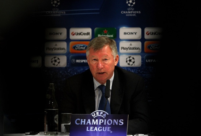 MANCHESTER, ENGLAND - APRIL 06:  Sir Alex Ferguson the manager of Manchester United faces the media during a press conference at Old Trafford on April 6, 2010 in Manchester, England.  (Photo by Alex Livesey/Getty Images)