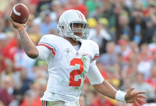 PASADENA, CA - JANUARY 01:  Quarterback Terrelle Pryor #2 of the Ohio State Buckeyes attempts a pass against the Oregon Ducks during the 96th Rose Bowl game on January 1, 2010 in Pasadena, California.  (Photo by Harry How/Getty Images)