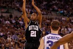 INDIANAPOLIS - APRIL 05:  Willie Veasley #21 of the Butler Bulldogs attempts a shot against the Duke Blue Devils during the 2010 NCAA Division I Men's Basketball National Championship game at Lucas Oil Stadium on April 5, 2010 in Indianapolis, Indiana. Duke won 61-59.  (Photo by Jonathan Daniel/Getty Images)