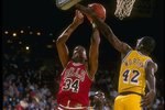 Forward Stacey King of the Chicago Bulls (left).