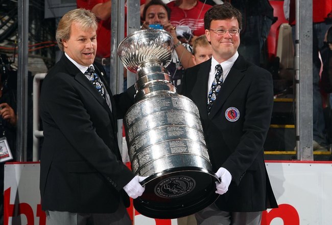 DETROIT - JUNE 12:  The Stanley Cup is brought onto the ice after the Pittsburgh Penguins defeated the Detroit Red Wings by a score of 2-1 to win Game Seven and the 2009 NHL Stanley Cup Finals at Joe Louis Arena on June 12, 2009 in Detroit, Michigan.  (Photo by Jim McIsaac/Getty Images)