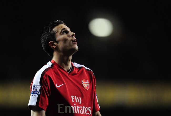 LONDON, ENGLAND - APRIL 14:  Robin Van Persie of Arsenal looks on during the Barclays Premier League match between Tottenham Hotspur and Arsenal at White Hart Lane on April 14, 2010 in London, England.  (Photo by Shaun Botterill/Getty Images)