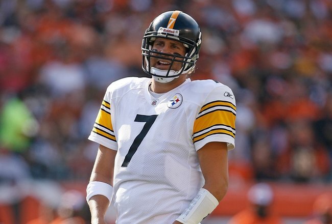 CINCINNATI - SEPTEMBER 27:  Ben Roethlisberger #7 of the Pittsburgh Steelers is pictured during the NFL game against the Cincinnati Bengals at Paul Brown Stadium on September 27, 2009 in Cincinnati, Ohio.  (Photo by Andy Lyons/Getty Images)