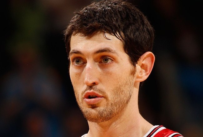 NEW ORLEANS - JANUARY 29:  Kirk Hinrich #12 of the Chicago Bulls during the game against the New Orleans Hornets at the New Orleans Arena on January 29, 2010 in New Orleans, Louisiana.   NOTE TO USER: User expressly acknowledges and agrees that, by downloading and/or using this Photograph, User is consenting to the terms and conditions of the Getty Images License Agreement.  (Photo by Chris Graythen/Getty Images)