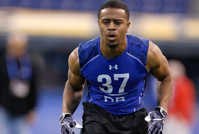 INDIANAPOLIS, IN - MARCH 2: Defensive back David Pender of Purdue runs the 40 yard dash during the NFL Scouting Combine presented by Under Armour at Lucas Oil Stadium on March 2, 2010 in Indianapolis, Indiana. (Photo by Scott Boehm/Getty Images)