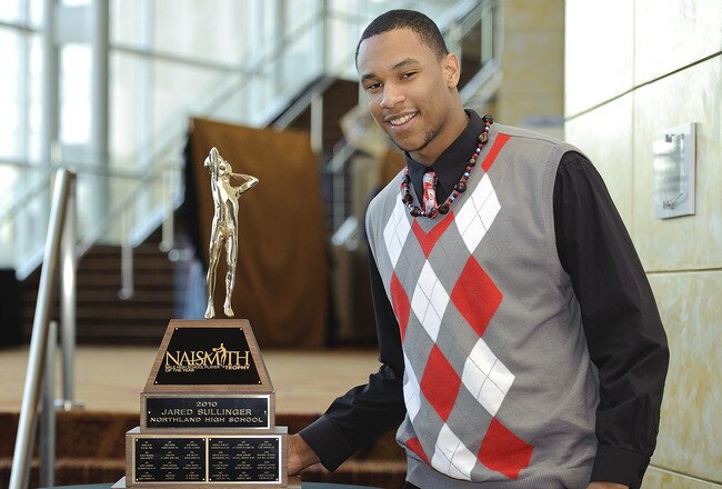 ATLANTA - MARCH 23: Jared Sullinger of Northland High School in Columbus, Ohio poses with his trophy for the Boy's 'Naismith High School Player of the Year' at the Atlanta Tipoff Club Naismith Award Banquet at the Cobb Energy Performing Arts Center on March 23, 2010 in Atlanta, Georgia. (Paul Abell/Getty Images for Naismith Award)