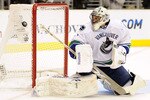 LOS ANGELES, CA - APRIL 21:  Roberto Luongo #1 of the Vancouver Canucks makes a save in the game against the Los Angeles Kings during the second period in game four of the Western Conference Quarter-final at Staples Center on April 21, 2010 in Los Angeles, California.  (Photo by Harry How/Getty Images)