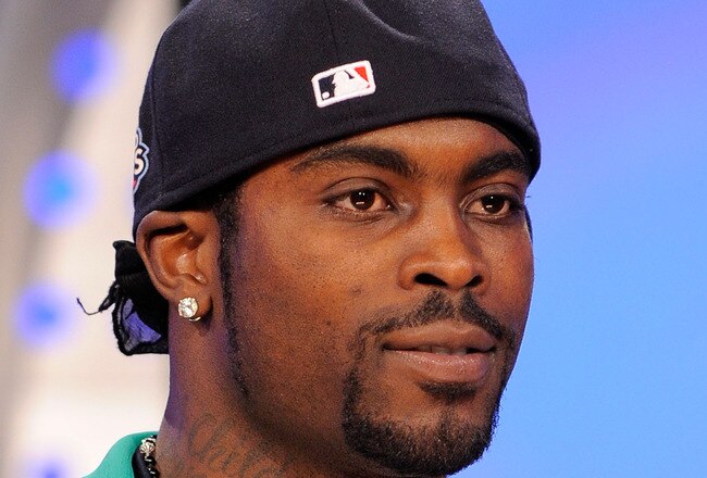 NEW YORK - FEBRUARY 02:  National Football League player Michael Vick visits BET '106 & Park' at BET Studios on February 2, 2010 in New York City.  (Photo by Jemal Countess/Getty Images)