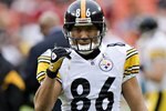 KANSAS CITY, MO - NOVEMBER 22:  Wide receiver Hines Ward #86 of the Pittsburgh Steelers warming up before a game against the Kansas City Chiefs at Arrowhead Stadium on November 22, 2009 in Kansas City, Missouri.  The Chiefs defeated the Steelers 27-24.  (Photo by Wesley Hitt/Getty Images)