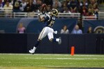 ST. LOUIS, MO - OCTOBER 25: Donnie Avery #17 of the St. Louis Rams hauls in a pass against the Indianapolis Colts at the Edward Jones Dome on October 25, 2009 in St. Louis, Missouri.  (Photo by Dilip Vishwanat/Getty Images)