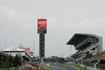 BARCELONA, SPAIN - MAY 10:  General view of the main grandstand and straight before the Spanish Formula One Grand Prix at the Circuit de Catalunya on May 10, 2009 in Barcelona, Spain.  (Photo by Ker Robertson/Getty Images)