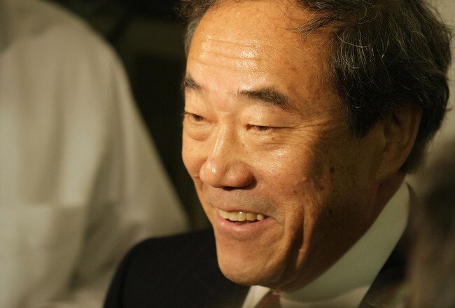 UNIONDALE, NY - OCTOBER 03: Owner of the New York Islanders Charles Wang speaks with the media prior to the opening night game against the Pittsburgh Penguins at the Nassau Coliseum on October 3, 2009 in Uniondale, New York. (Photo by Bruce Bennett/Getty Images)