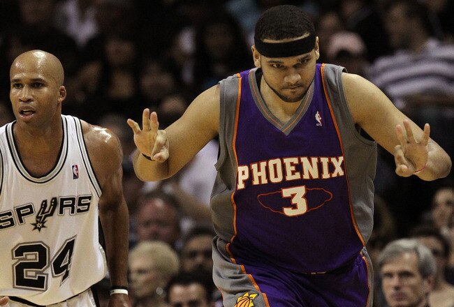 SAN ANTONIO - MAY 09:  Forward Jared Dudley #3 of the Phoenix Suns reacts after making a three-point shot in front of Richard Jefferson #24 of the San Antonio Spurs in Game Four of the Western Conference Semifinals during the 2010 NBA Playoffs at AT&T Center on May 9, 2010 in San Antonio, Texas. NOTE TO USER: User expressly acknowledges and agrees that, by downloading and or using this photograph, User is consenting to the terms and conditions of the Getty Images License Agreement.  (Photo by Ronald Martinez/Getty Images)