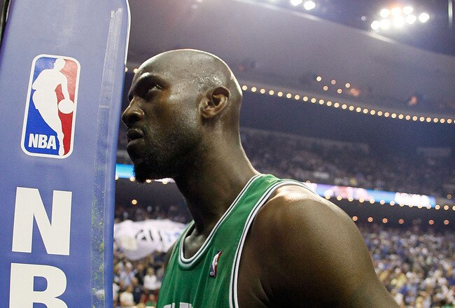 ORLANDO, FL - MAY 18:  Keivn Garnett #5 of the Boston Celtics readies himself to play against the Orlando Magic in Game Two of the Eastern Conference Finals during the 2010 NBA Playoffs at Amway Arena on May 18, 2010 in Orlando, Florida.  NOTE TO USER: User expressly acknowledges and agrees that, by downloading and/or using this Photograph, user is consenting to the terms and conditions of the Getty Images License Agreement.  (Photo by Kevin C. Cox/Getty Images)