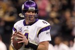 NEW ORLEANS - JANUARY 24:  Brett Favre #4 of the Minnesota Vikings warms up against the New Orleans Saints during the NFC Championship Game at the Louisiana Superdome on January 24, 2010 in New Orleans, Louisiana. The Saints won 31-28 in overtime.  (Photo by Jed Jacobsohn/Getty Images)